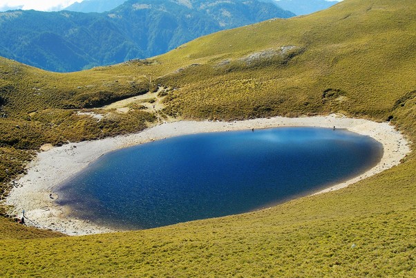 天使的眼淚嘉明湖靜山  休養期暫停申請登山 