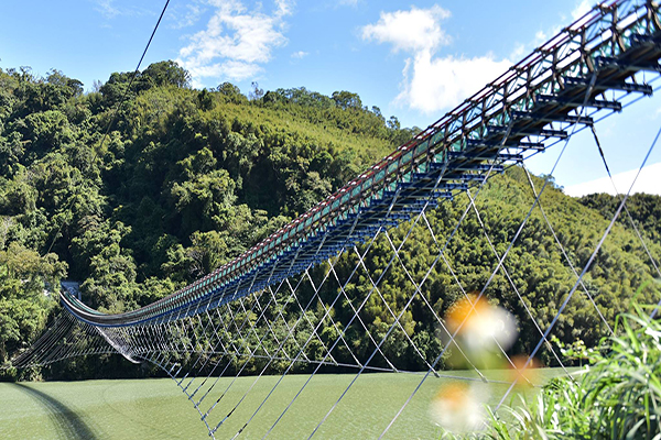 吊橋新地標開放預約  全台最長俯瞰群山溪谷