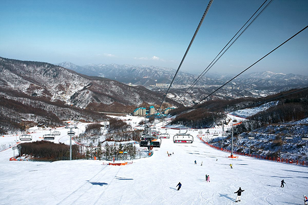 廣州昆池岩渡假村滑雪場 (圖／Konjiam Resort)