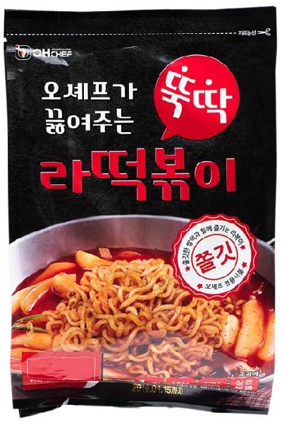 韓國熱門年糕炒麵也配合煮麵機的安裝在萊爾富限定販售（圖／萊爾富）