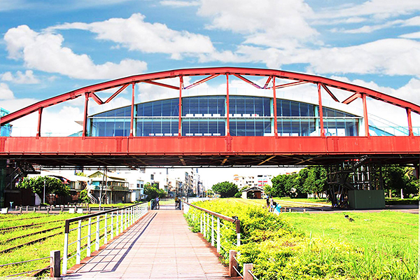 紅橋餐廳西子灣新亮點 (圖／On The Bridge 紅橋餐廳，以下同)