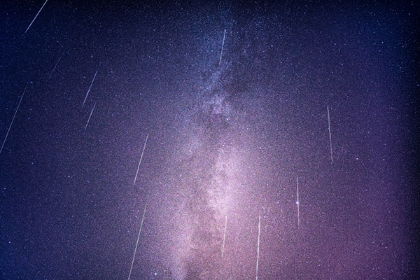 夏季第一場寶瓶座η流星雨。(圖／天文科學教育館，以下同)