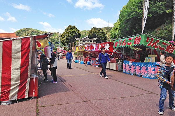 三隅公園杜鵑花節也會舉辦春日廟會