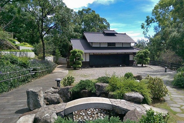 一滴水紀念館是淡水有名的日式建築代表之一 (圖／一滴水紀念館)