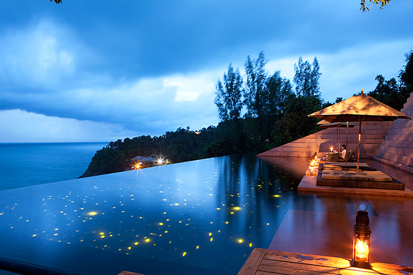 帕瑞莎豪華度假村夜景 (圖／PARESA RESORT PHUKET)