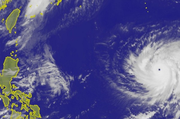 衛星預測雲圖中瑪莉亞颱風眼清晰可見。(圖／中央氣象局)