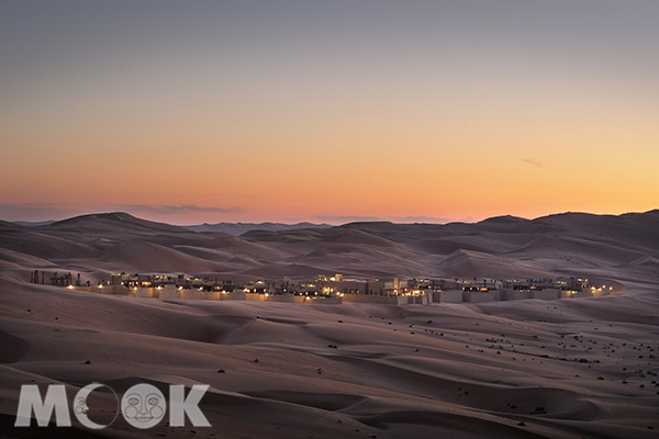 沙漠中，沉浸在魔幻時光的寧靜。  ( 圖／Hotels.com™，以下同)