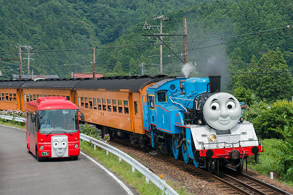 大井川鐵道於2014將原本使用的C11型蒸汽機關車277號機改造成實體的湯瑪士火車(圖／大井川鐵道)