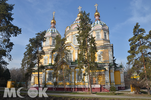 經典建築阿拉木圖東正教堂。