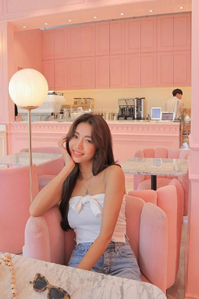 PINK POOL CAFÉ超適合拍網美照