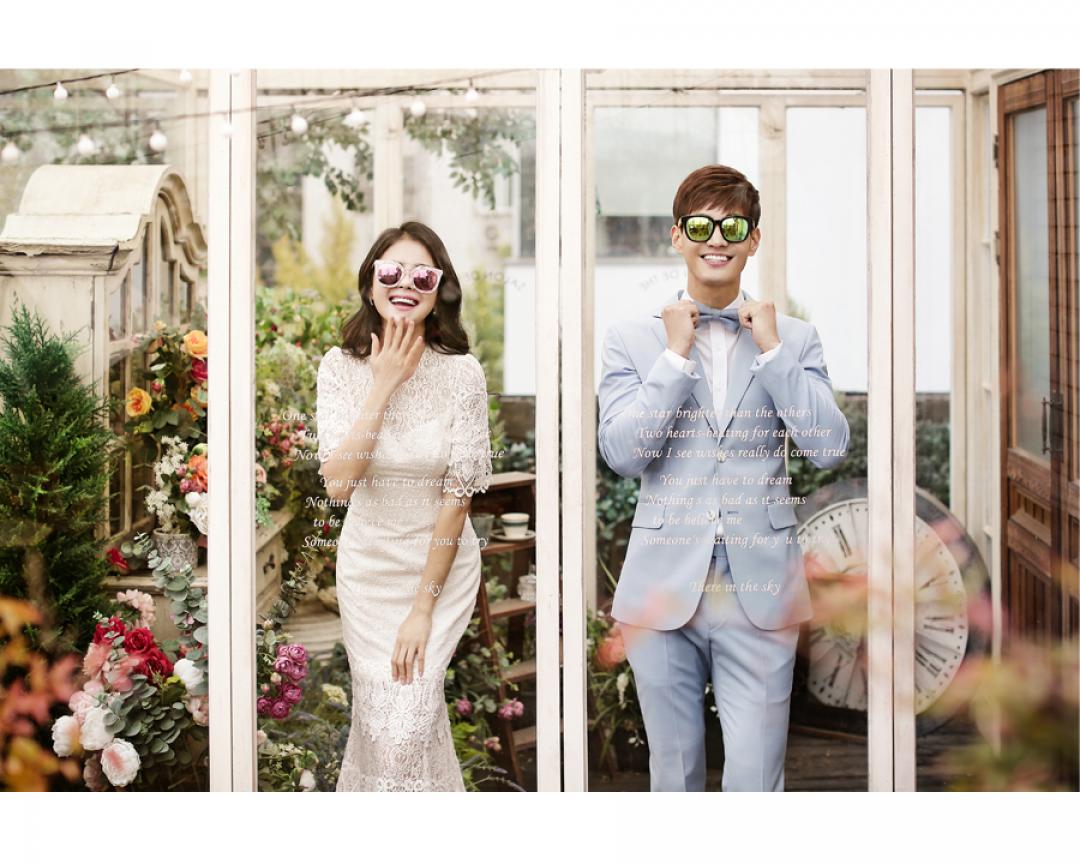 許多人到韓國拍攝婚紗，喜歡的是韓系婚紗的場景布置與氣氛營造。（圖/S.A. Wedding)