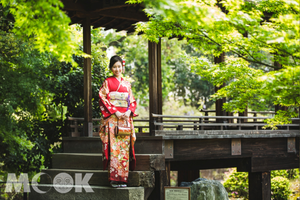 優雅變身！華麗的振袖裝扮是許多女性遊客到京都要一圓的心願。