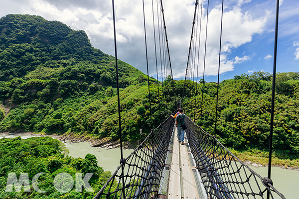 全長202餘公尺的義興吊橋，就是電影《賽德克巴萊》中彩虹橋的拍攝場景。