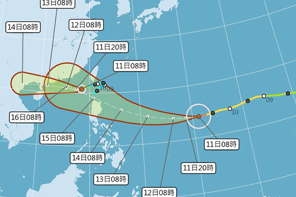 目前同時有兩個颱風位於台灣南方。（圖/中央氣象局）