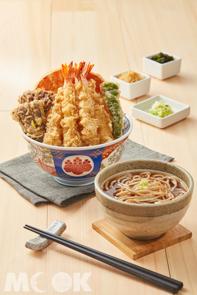 金子極盛天丼+蕎麥麵(售價459元)。(圖/金子半之助)