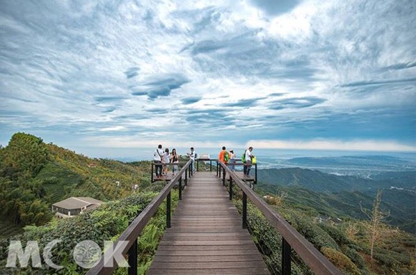 大崙山觀景台擁有270度的絕佳環景視野。（圖／yuzee.tw）