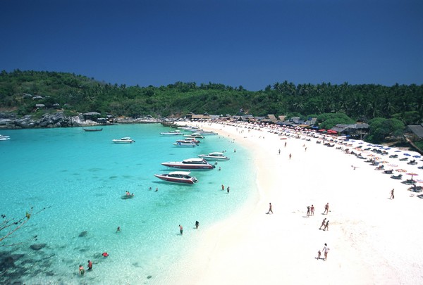 泰國普吉島的卡特諾沙灘。 (圖／泰國觀光局)