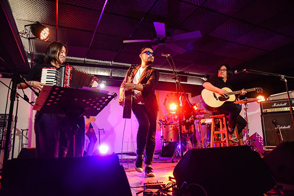 八十八顆芭樂籽樂團於2017年台南城市音樂節演出(圖／台南城市音樂節)