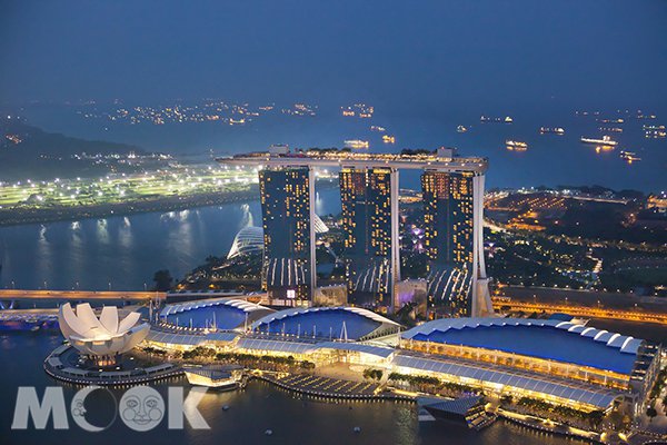 新加坡的建築代表，金沙酒店。 (圖／新加坡旅遊局)