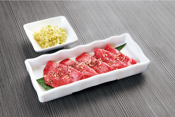 日式燒肉必吃牛舌。