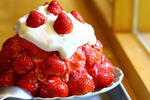 季節限定草莓冰。(圖／kokoni café)