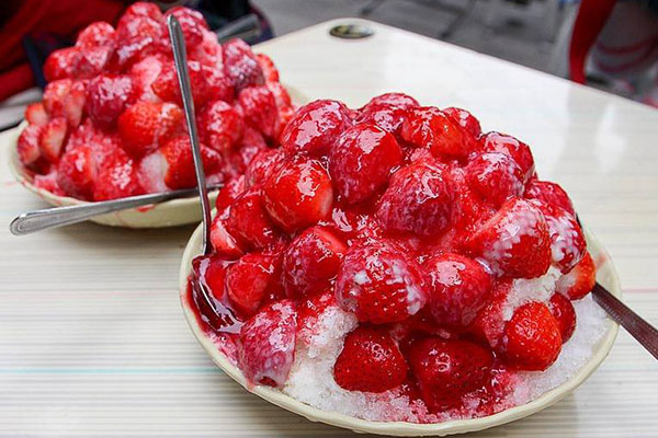 草莓冰。(圖／冰鄉)