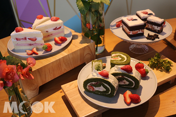 也因應冬季，推出眾多搭配糕點帶來超豐富的草莓盛宴。