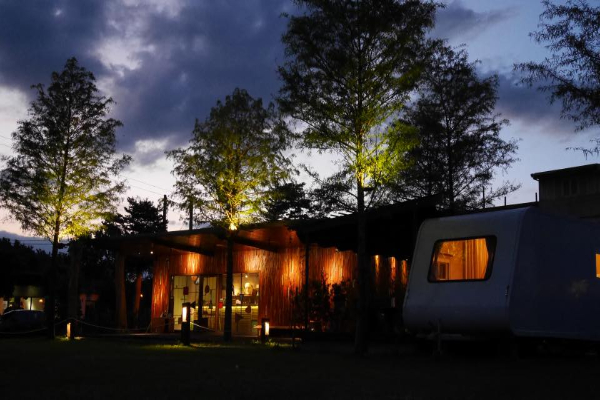 超可愛的露營車，同時能享受露營的感覺又超方便。 (圖／天ㄟ露營車)