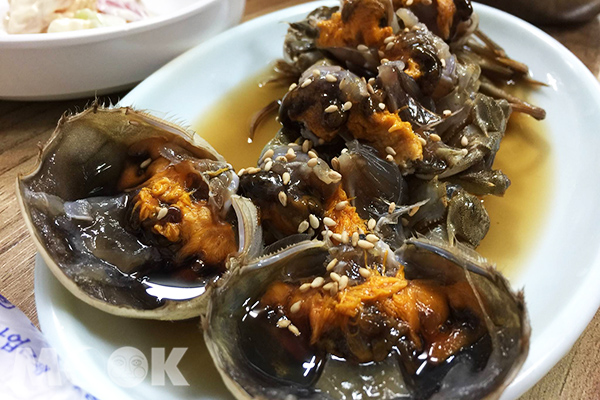 韓國國民美食醬油螃蟹，敢吃生食者必嚐！
