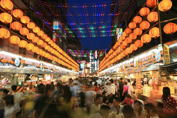 就是要吃特色美食！全台六大超人氣夜市精選