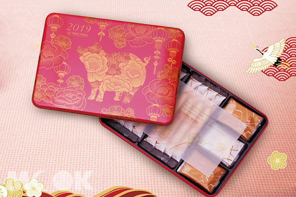 以雪茄蛋捲風靡全球的日本頂級伴手禮品牌YOKU MOKU推出的四大系列新年限定禮盒造型。(圖／YOKU MOKU)
