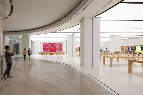 APPLE蘋果全台首間旗艦店位於台北101。 (圖／APPLE蘋果)