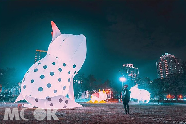 2019中台灣燈會的5座大型充氣發光創意主題燈，圖為「珍奶皮克」(圖／chinling_kuo)