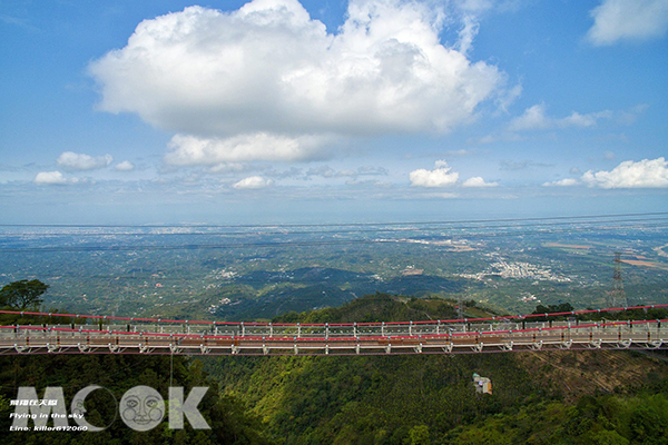 號稱全國單跨最長的景觀吊橋，太平雲梯。 (圖／飛翔在天際)