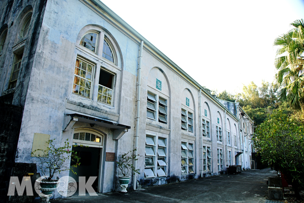 竹子門電廠仿巴洛克式廠房建築，是百年工業古蹟。