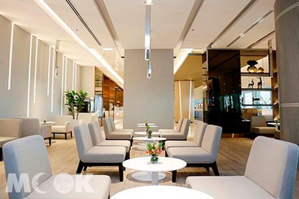 泰國曼谷蘇凡納布國際機場國際航班 D 大廳Miracle First Class Lounge。
