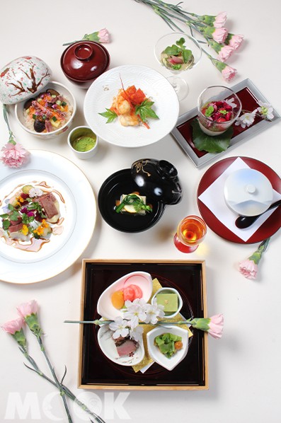 和華彩會席料理_母親節期間限量供應。(圖／加賀屋)