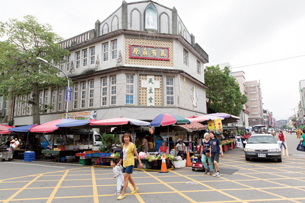 竹東市場是全台最大客家傳統市場。 (圖／觀光局)