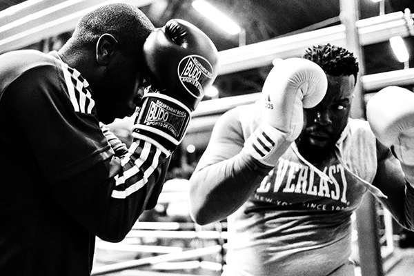 別陷入比較當中，而忘記了自己是誰。