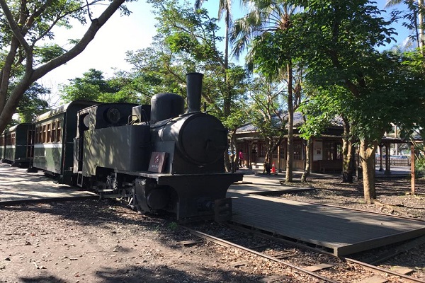 園區展示蒸汽火車重現當時木材運輸的情景。 (圖／羅東林業文化園區)