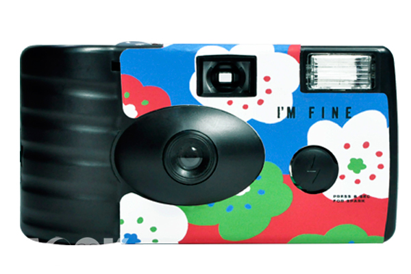 eslite X SOU・SOU 獨家聯名即可拍相機，定價800元。