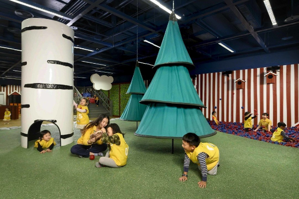 IKEA新店店也設有原裝進首的北歐風兒童遊戲室，斯莫蘭魔法森林。