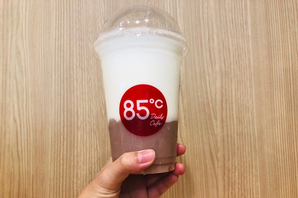 85度C推出芋頭系列飲品第二杯半價優惠。(圖/85度C)