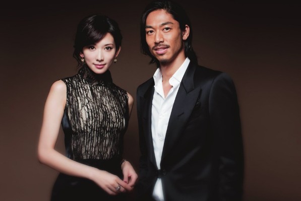 林志玲6月6日與日本藝人AKIRA宣布結婚，兩人相識於2011年在日本共演舞台劇「赤壁，愛」。