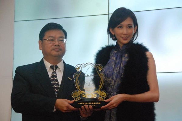 林志玲擔任台灣觀光代言人，2013年12月23日記者會現場。(圖／交通部)