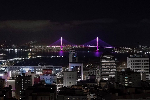 釜山港大橋。
