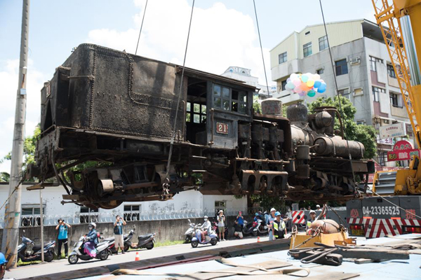 展示44年的SL-21蒸汽火車外觀已遭鏽蝕。 (圖／嘉義市政府)