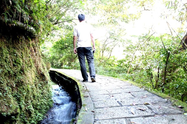 坪頂古圳步道。