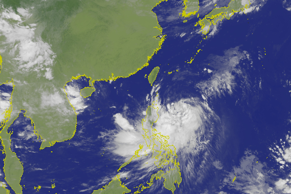 白鹿颱風於台北約東南方900公里的海面上。