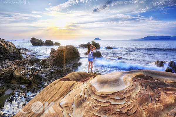 龜吼玫瑰岩,在海浪和海風的長期侵蝕下,形成獨特的自然景觀。(圖/estrella_chuang)